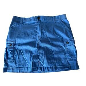 Lee cargo skort blue size large excellent pre-owned condition